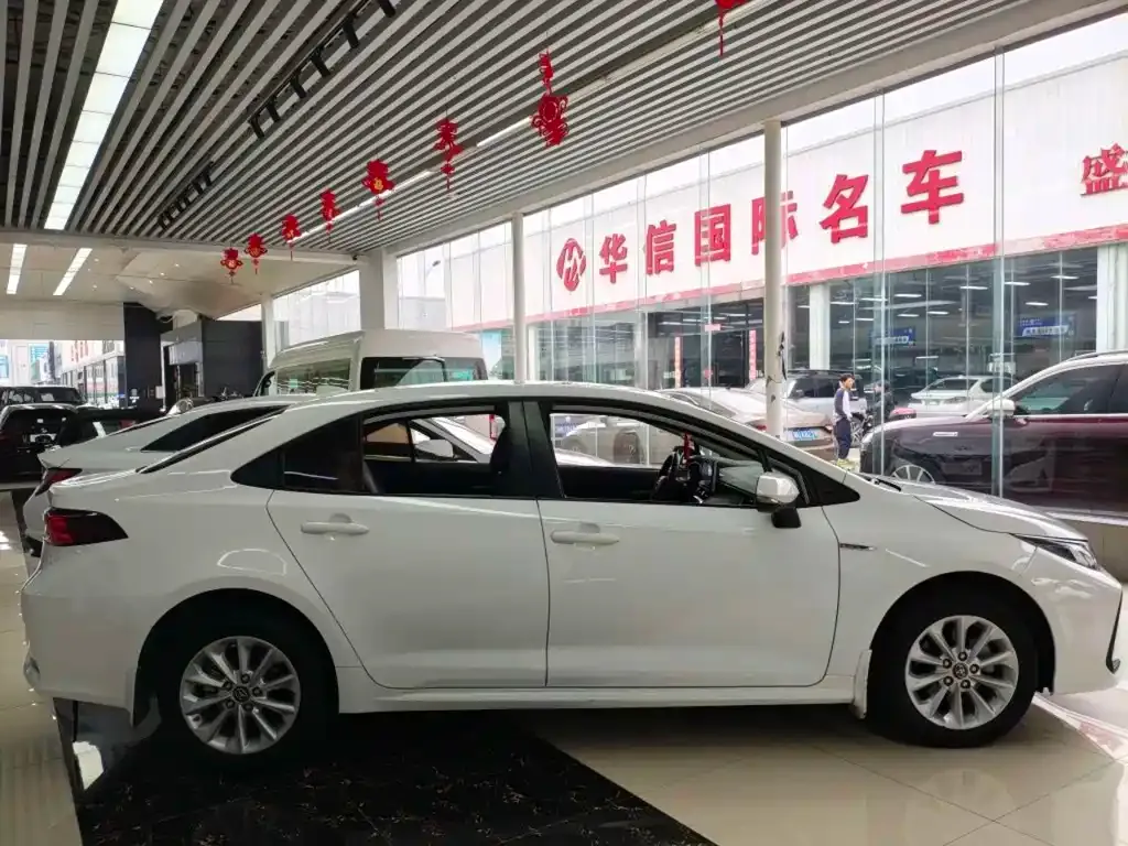 Toyota Corolla 2022 из CN, фото 3