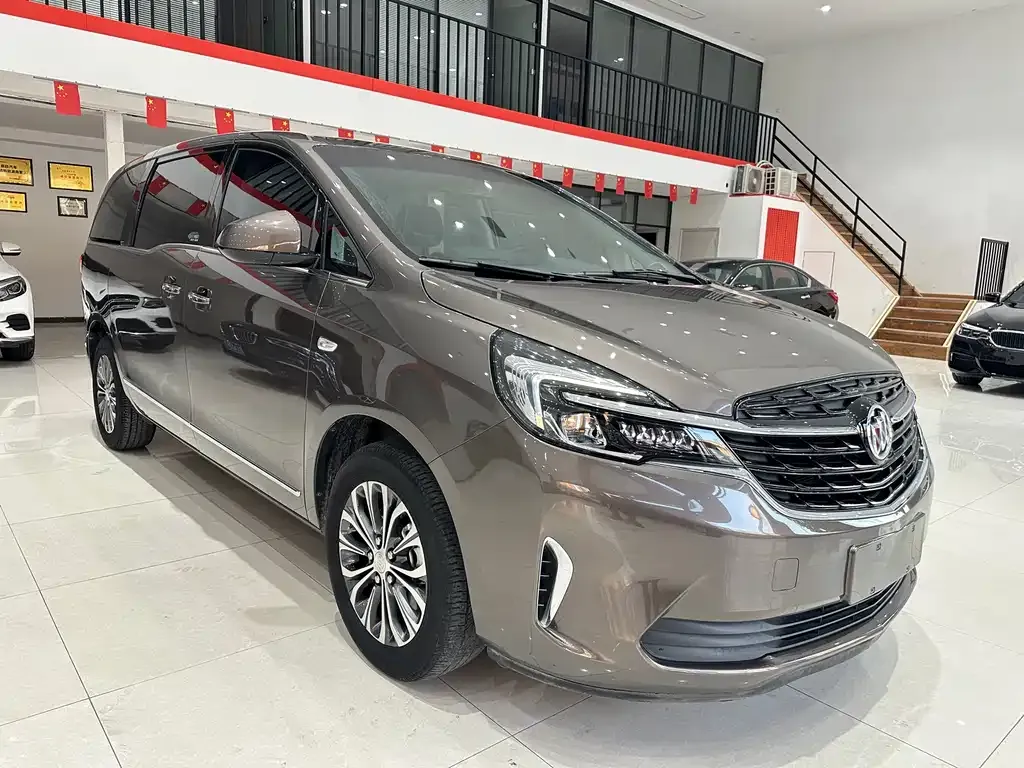 Buick GL8 2022 из CN, фото 3