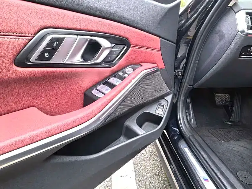 BMW 3 Series 2023 из CN, фото 6