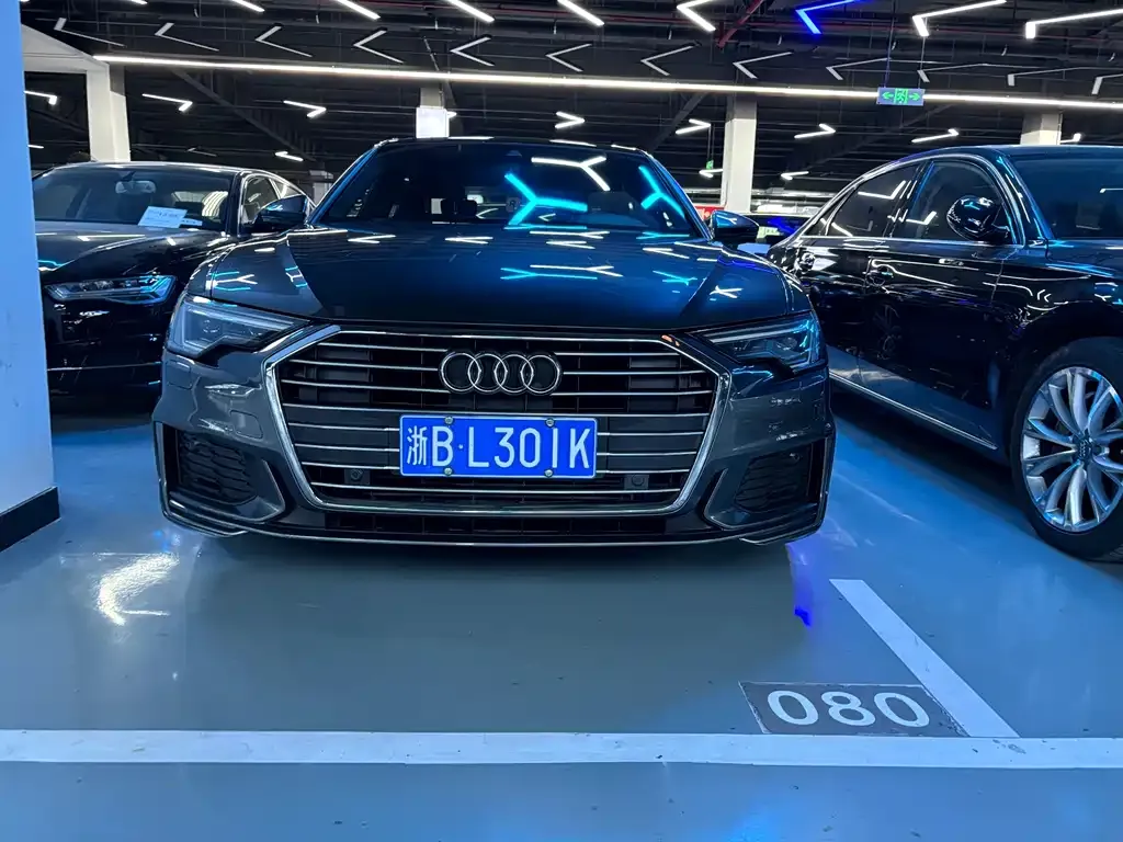 Audi A6L 2021 из CN, фото 2