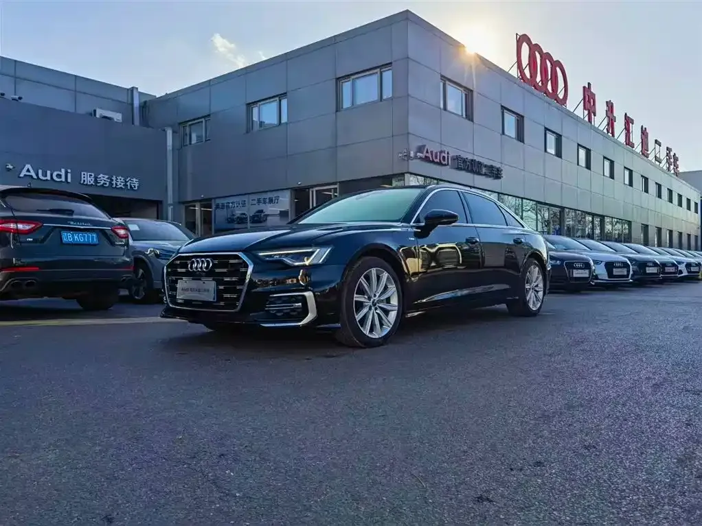 Audi A6L 2024 из CN, фото 1