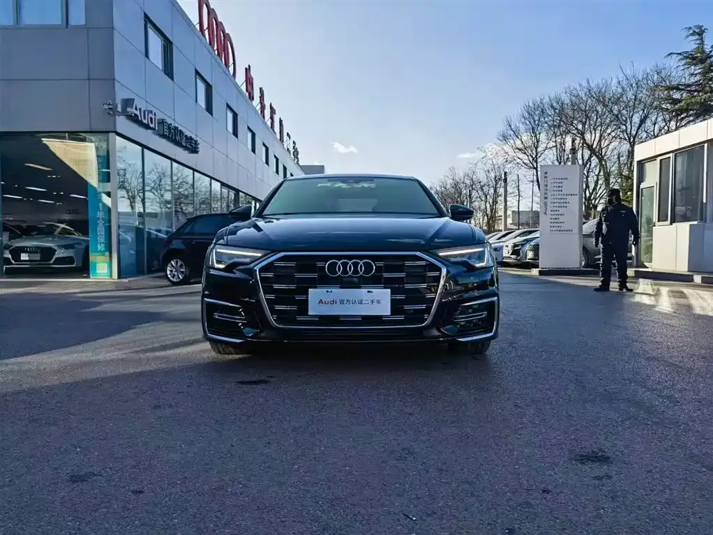 Audi A6L 2024 из CN, фото 2