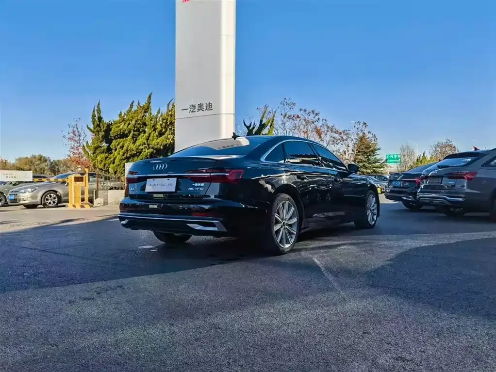 Audi A6L 2024 из CN, фото 9
