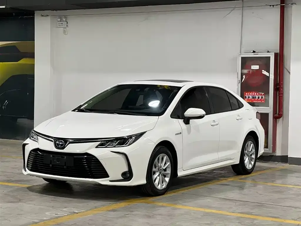 Toyota Corolla 2022 из CN, фото 1