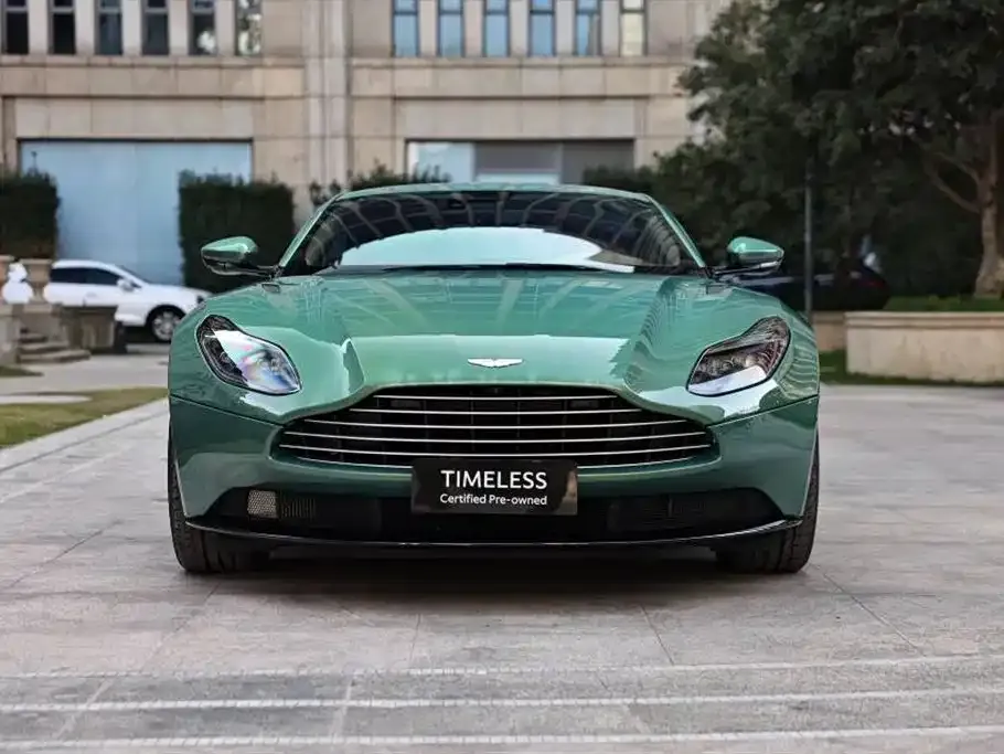 Aston Martin DB11 2023 из CN, фото 2