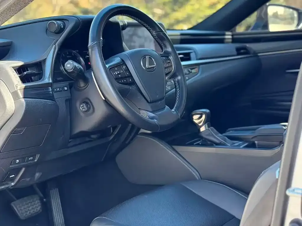 Lexus ES 2021 из CN, фото 6