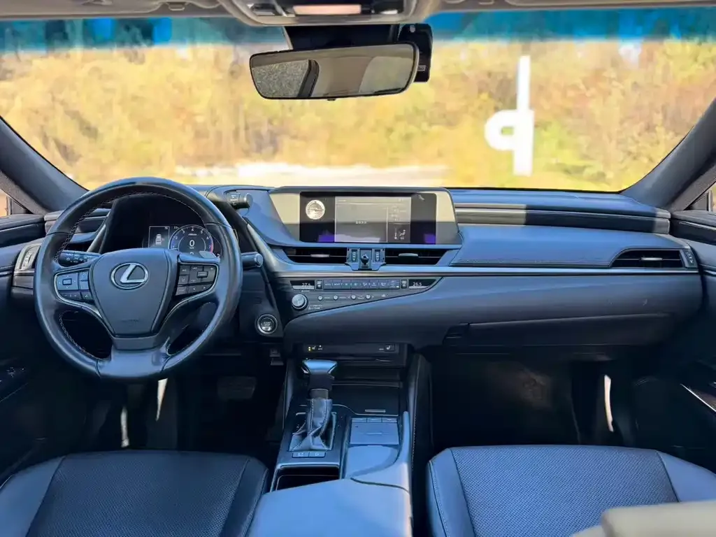 Lexus ES 2021 из CN, фото 9
