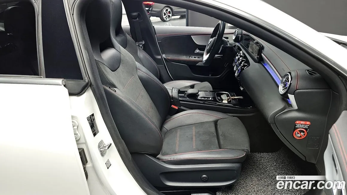 Mercedes-Benz CLA-Class — фото 10