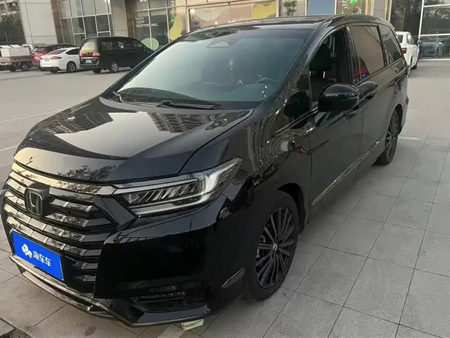 Honda Elysion 2024 из CN, фото 1
