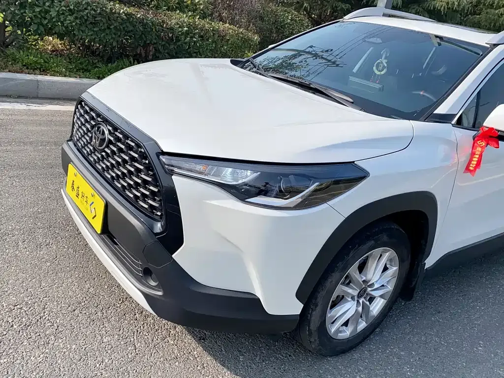 Toyota Corolla Cross — фото 4