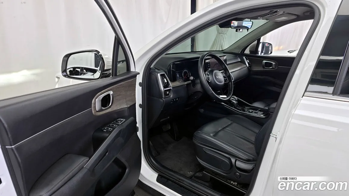 Kia Sorento — фото 10