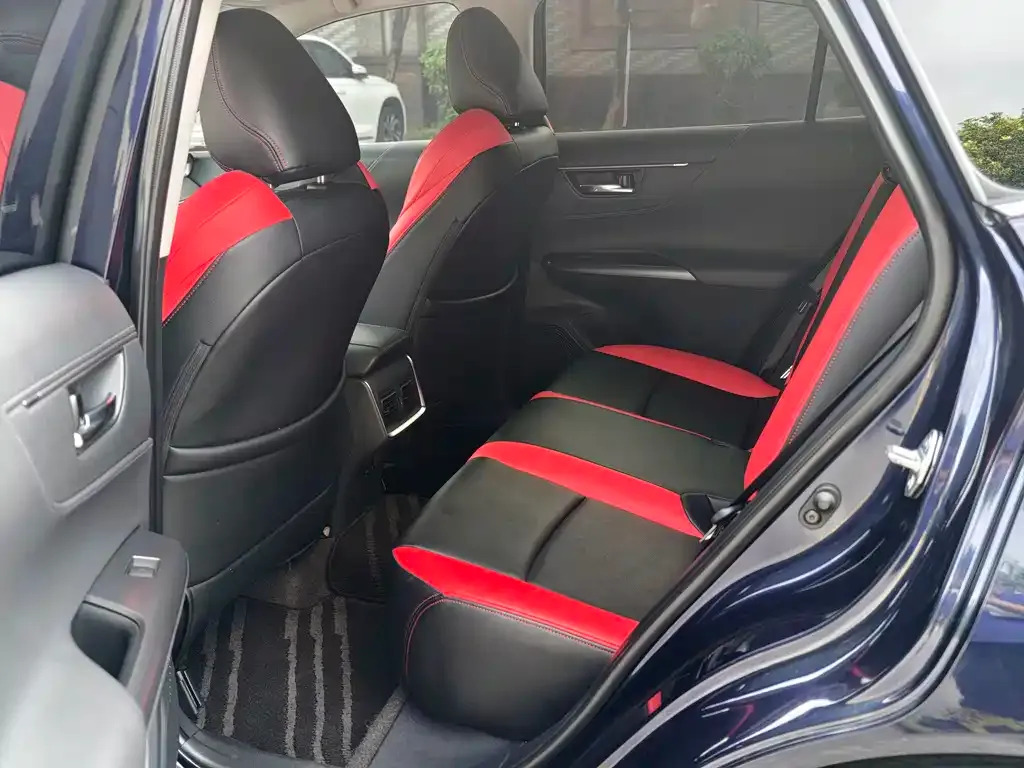 Toyota Harrier 2023 из CN, фото 10