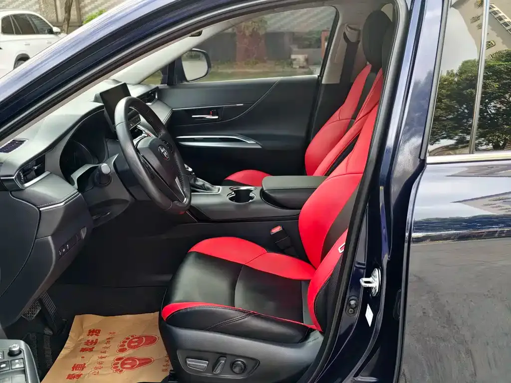 Toyota Harrier 2023 из CN, фото 9