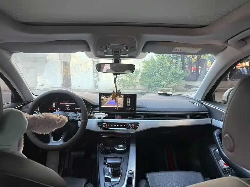 Audi A4L 2022 из CN, фото 8