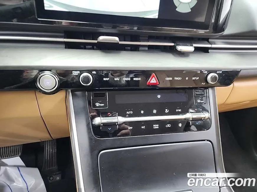 Kia Carnival — фото 10