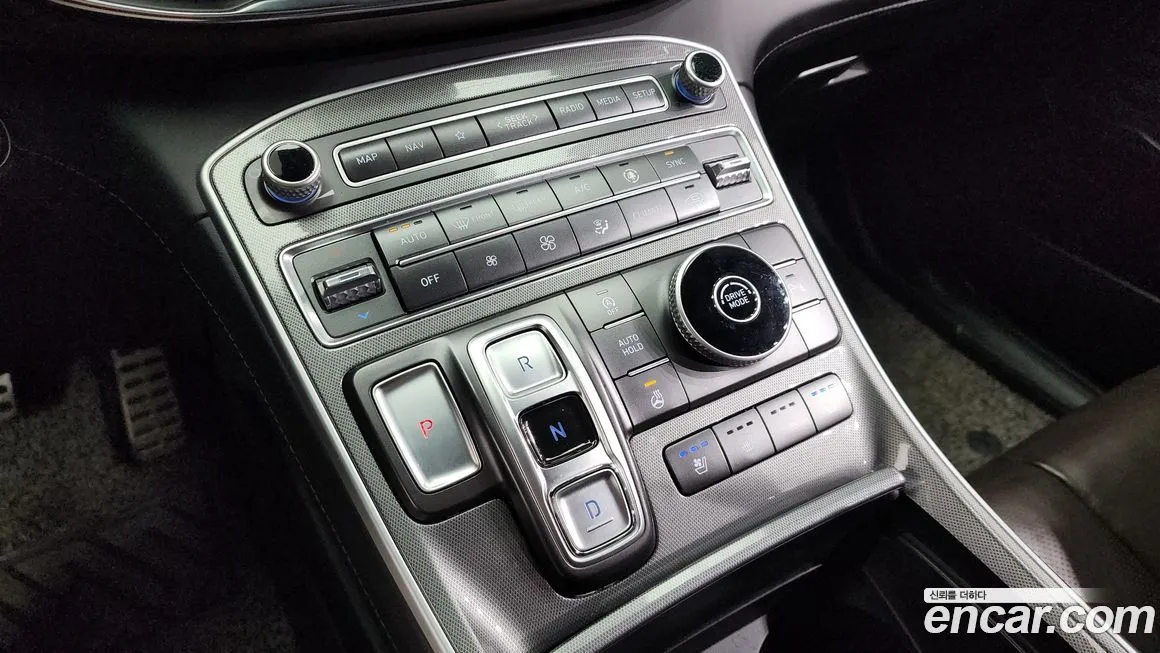 Hyundai Santafe — фото 9