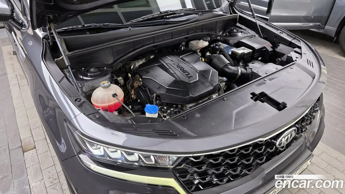 Kia Sorento — фото 6