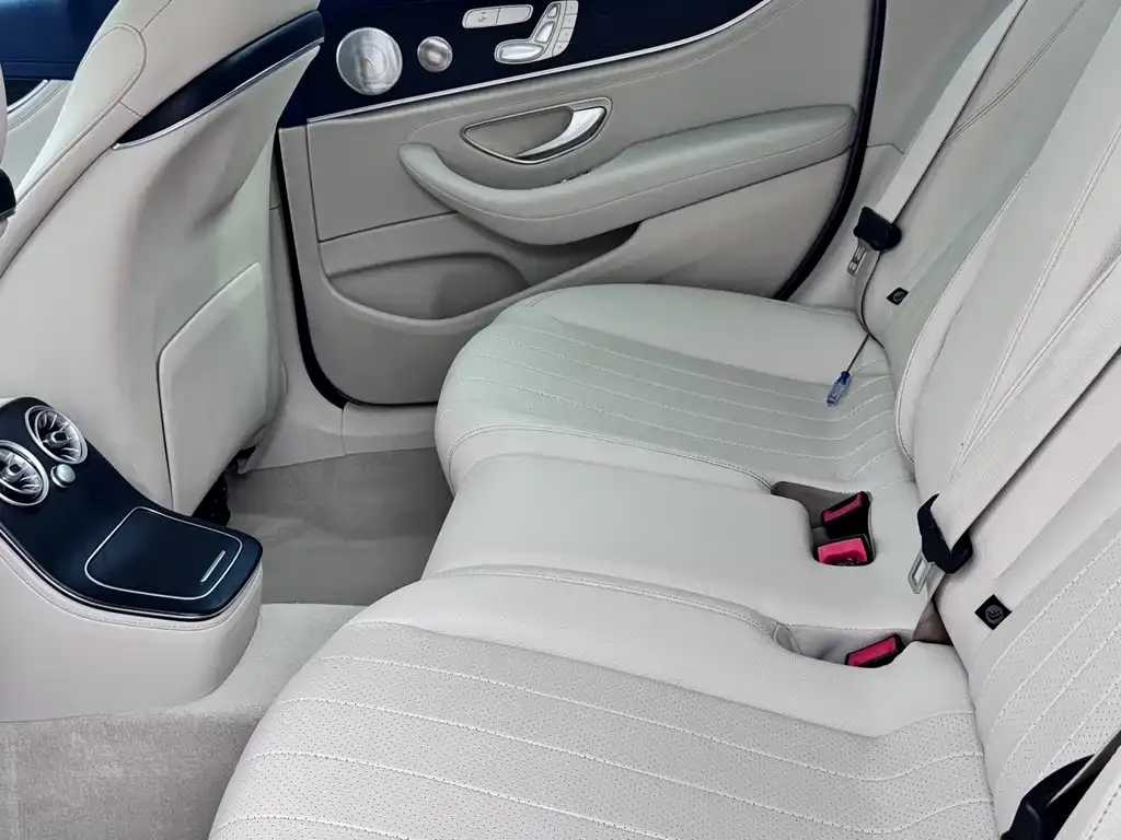 Mercedes-Benz E-Class 2022 из CN, фото 7