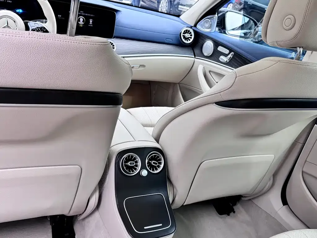 Mercedes-Benz E-Class 2022 из CN, фото 9
