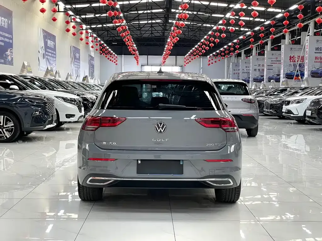 Volkswagen Golf 2022 из CN, фото 5