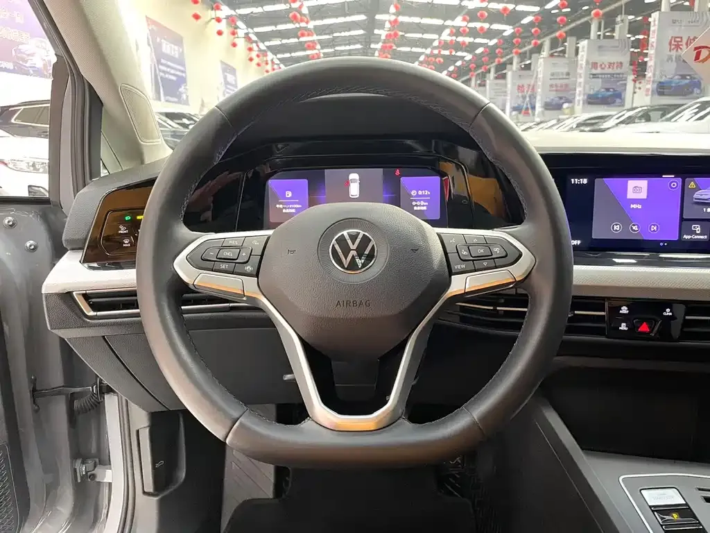 Volkswagen Golf 2022 из CN, фото 7