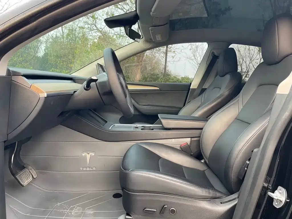 Tesla Model Y 2023 из CN, фото 10