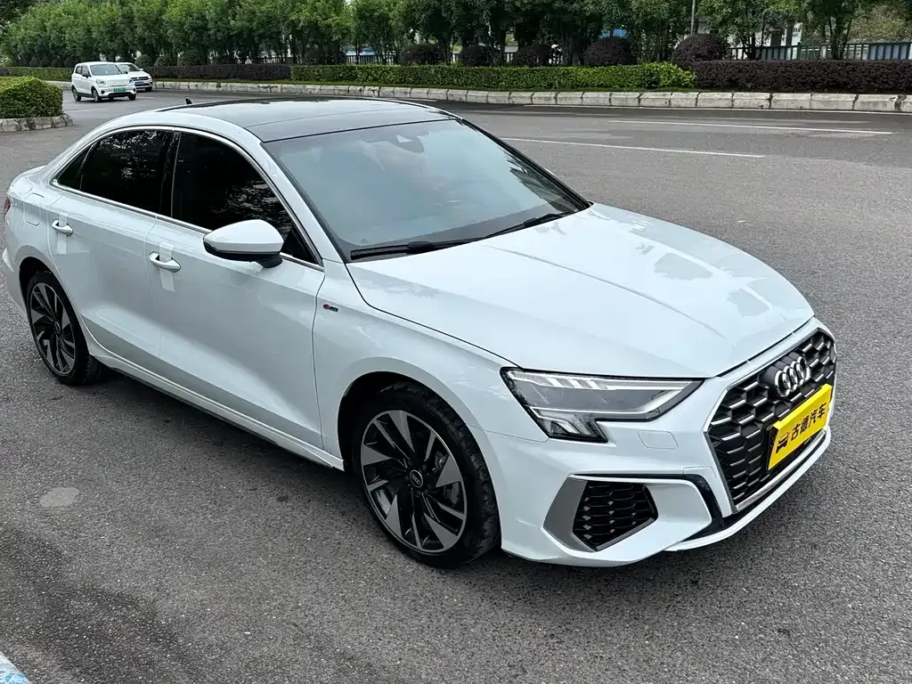 Audi A3 2024 из CN, фото 3