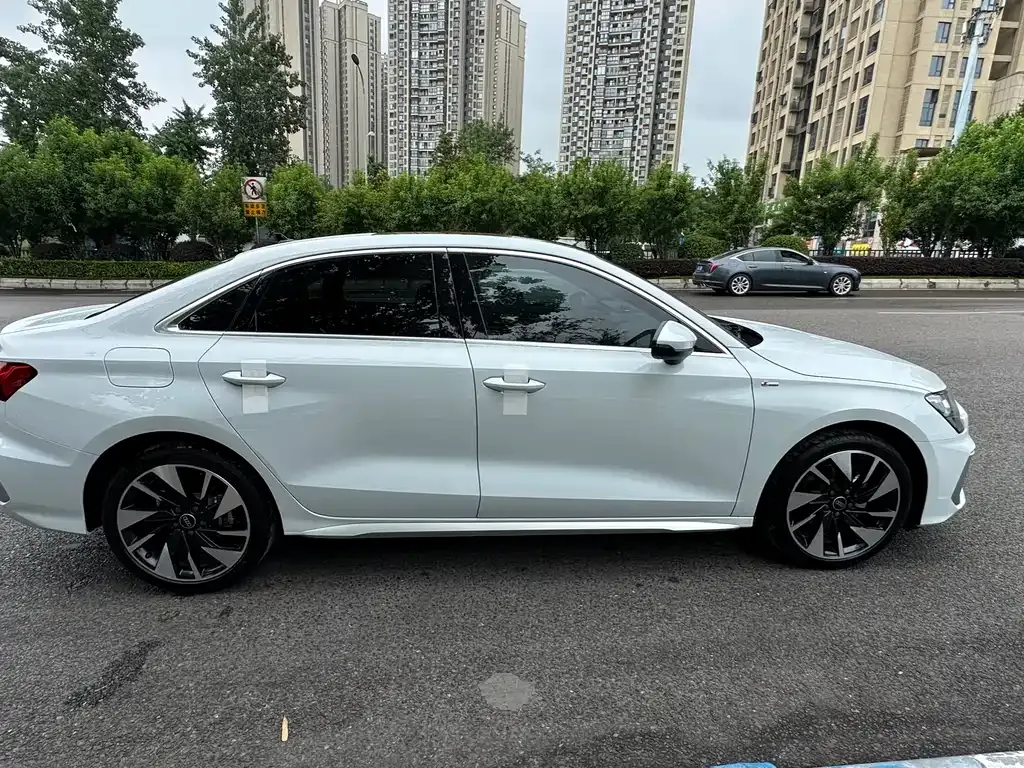 Audi A3 2024 из CN, фото 4