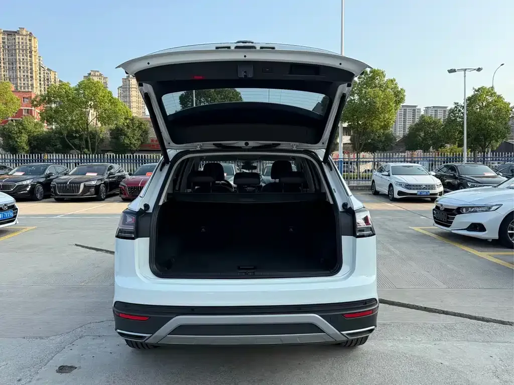 Volkswagen Tayron 2023 из CN, фото 9