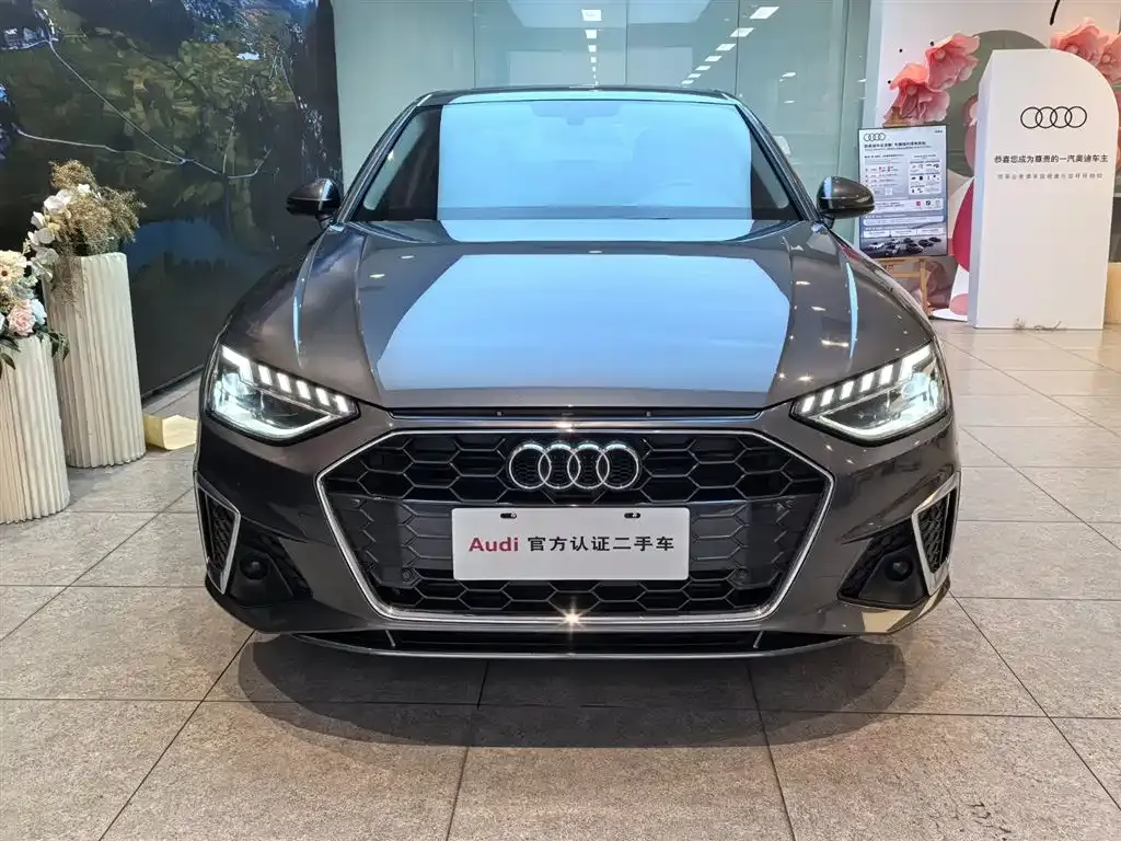 Audi A4L 2022 из CN, фото 3