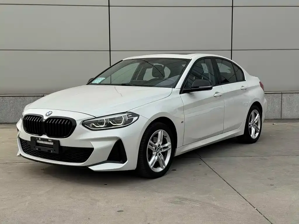 BMW 1 Series — фото 1