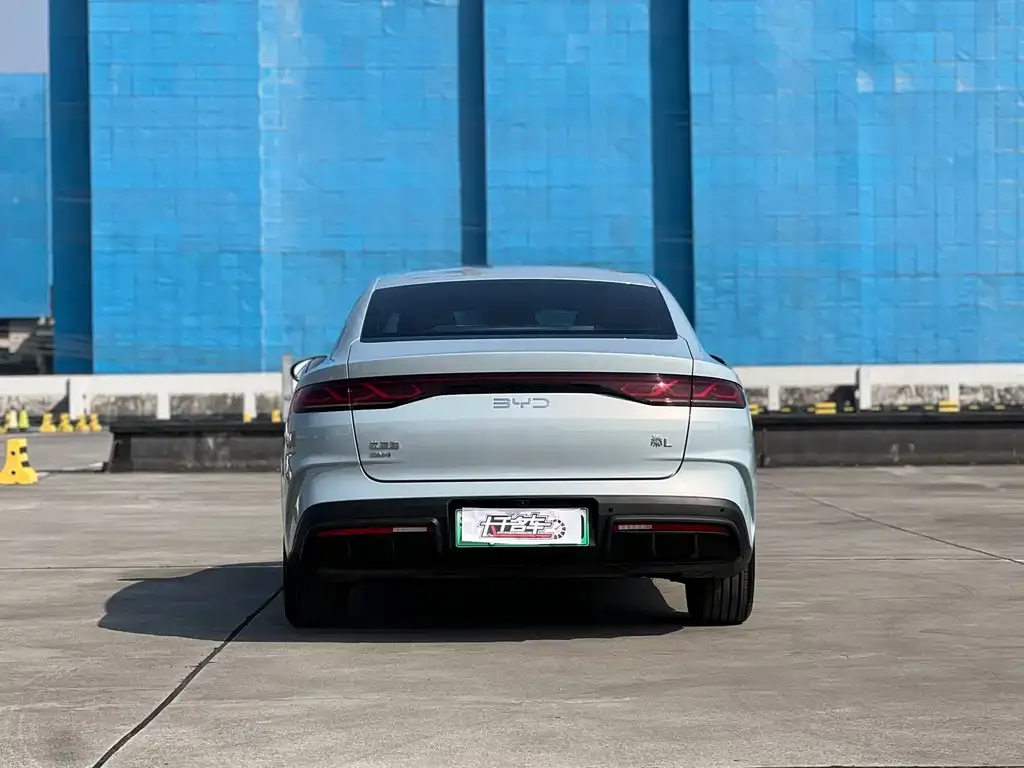 BYD Qin L — фото 4