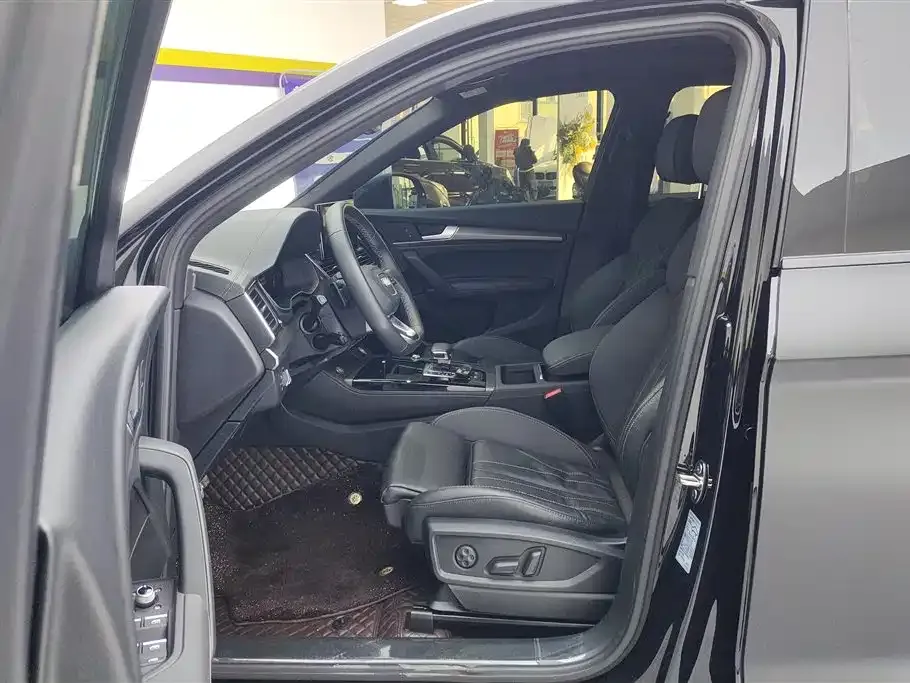 Audi Q5L 2023 из CN, фото 9