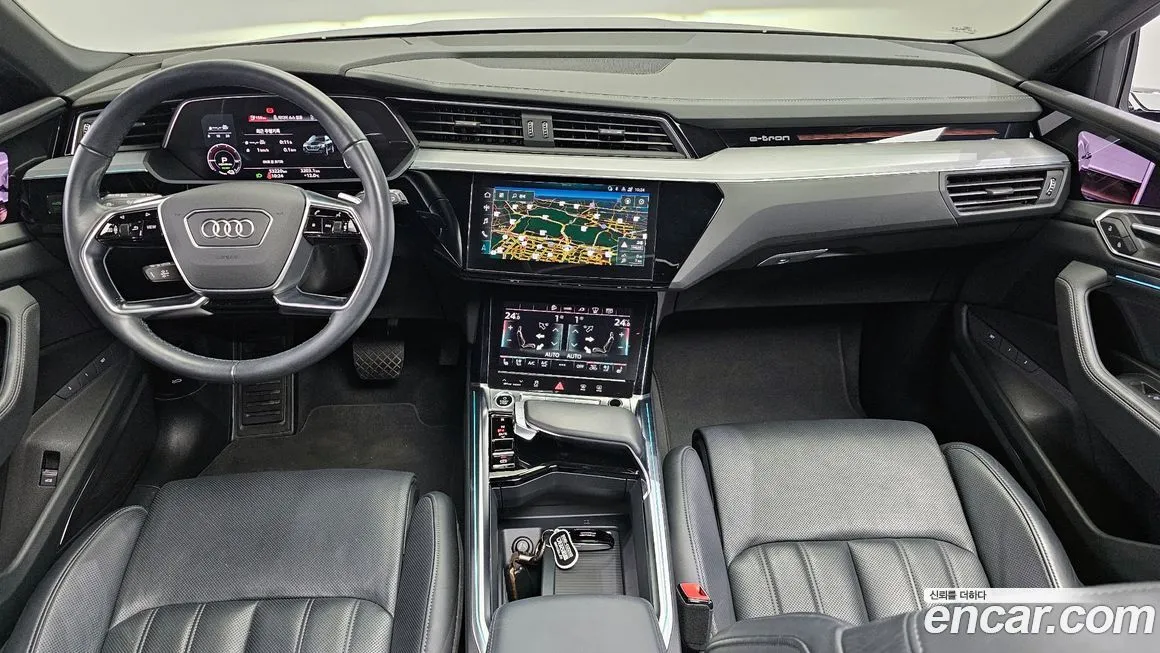 Audi e-tron 2022 из KR, фото 7