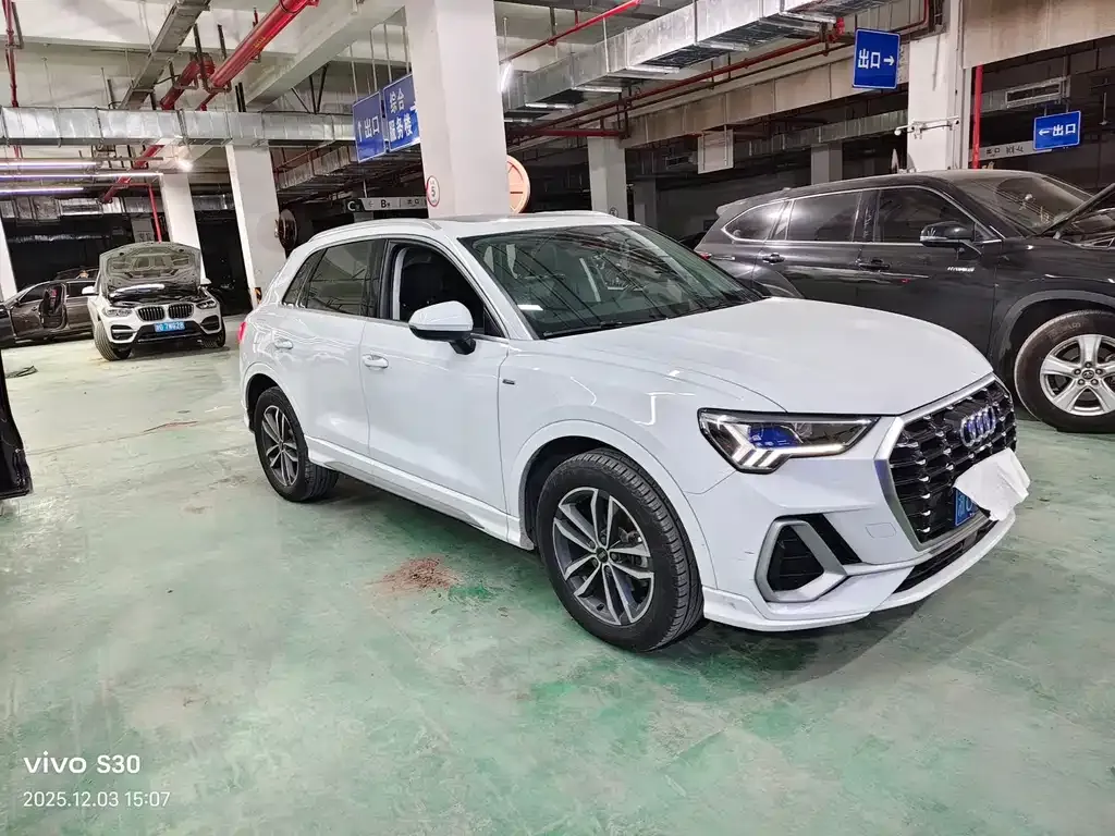 Audi Q3 2021 из CN, фото 3