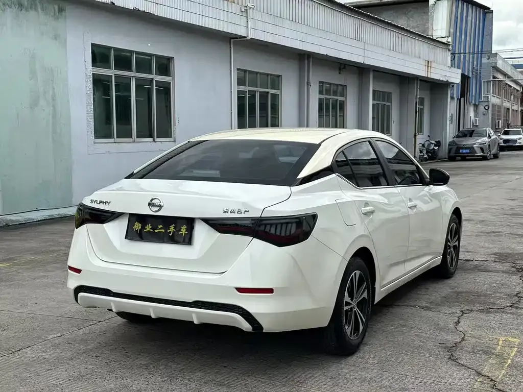 Nissan Sylphy 2023 из CN, фото 7