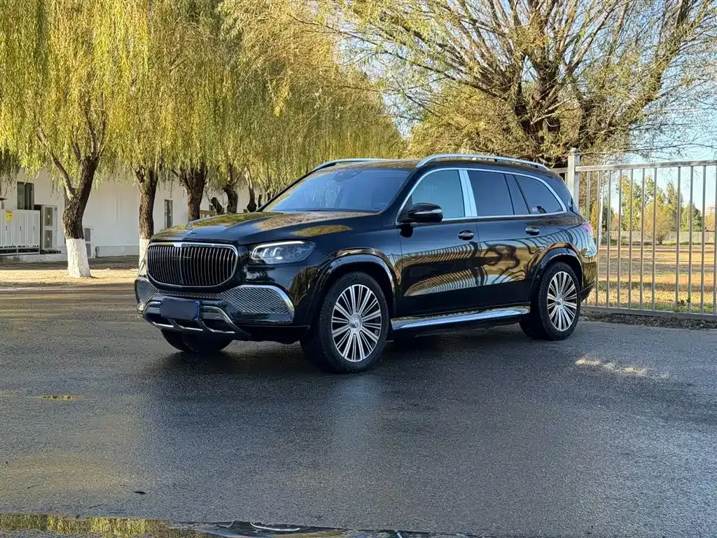 Mercedes-Benz GLS — фото 1