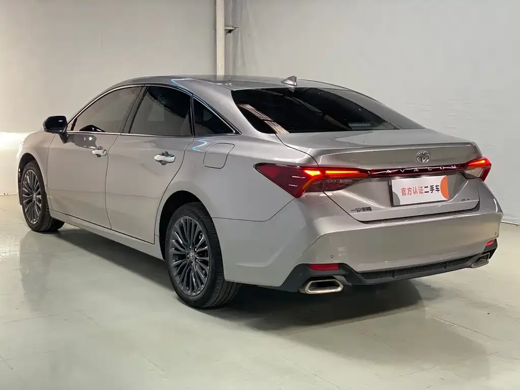 Toyota Avalon 2022 из CN, фото 6