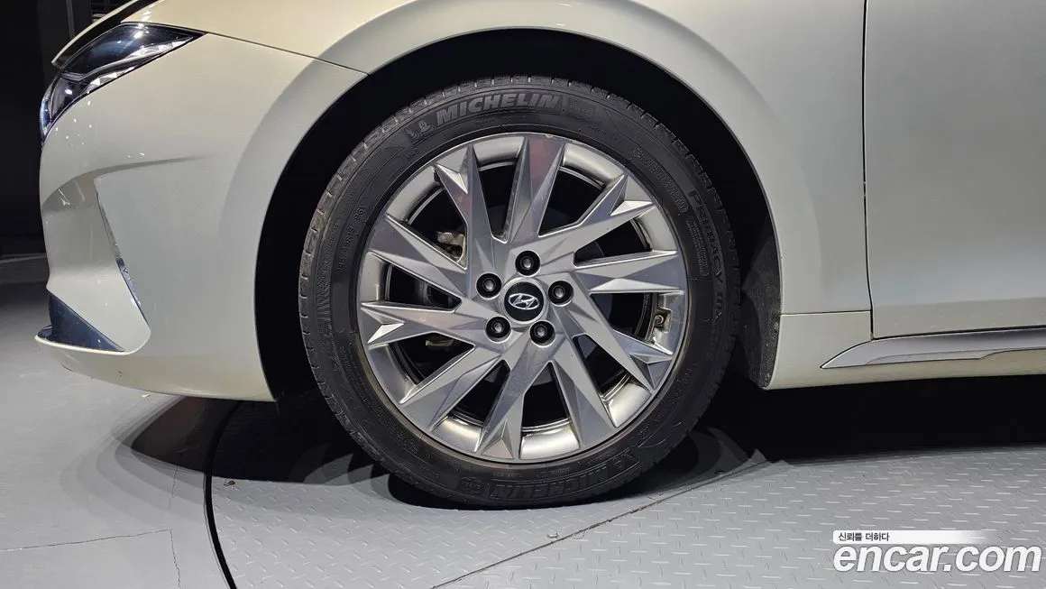 Hyundai Grandeur 2021 из KR, фото 5