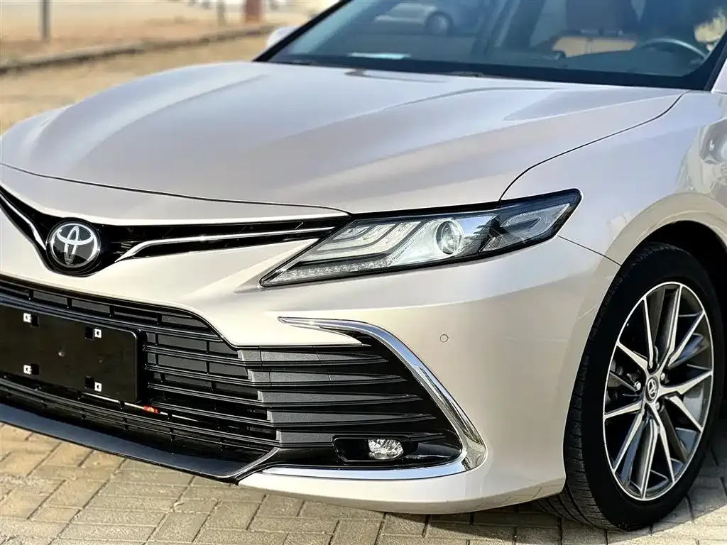 Toyota Camry 2023 из CN, фото 10