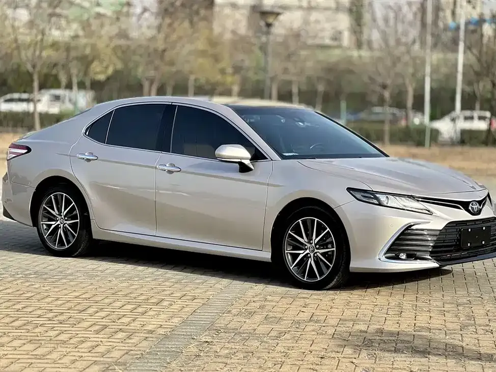 Toyota Camry 2023 из CN, фото 3