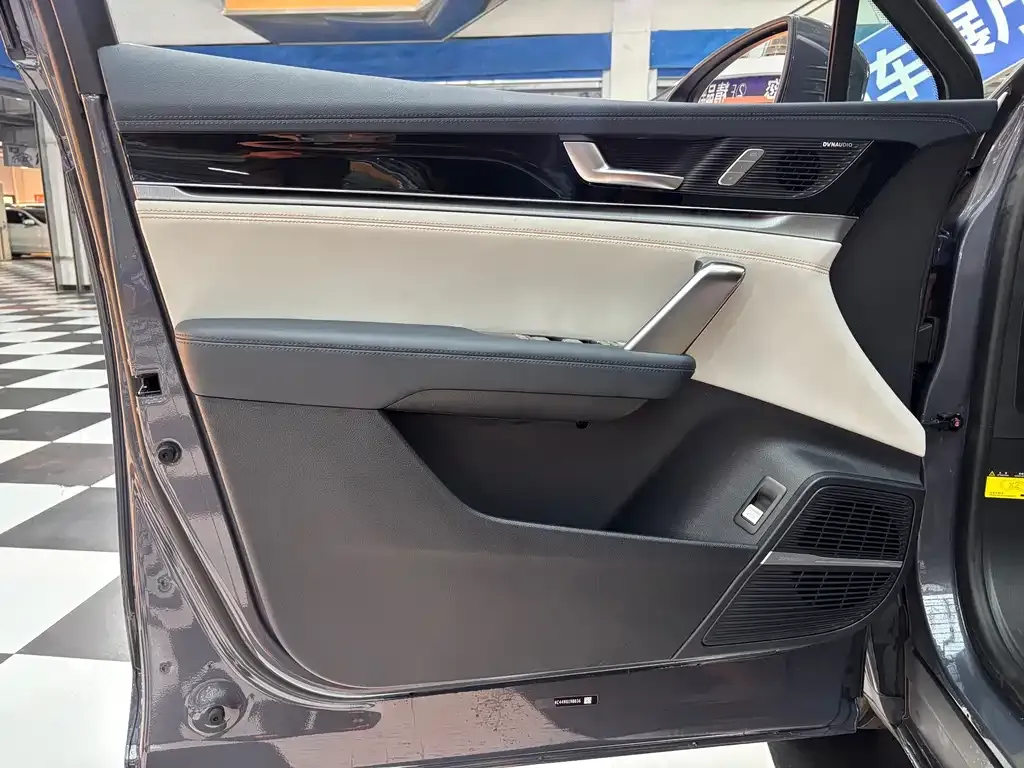 BYD Tang New Energy 2022 из CN, фото 5