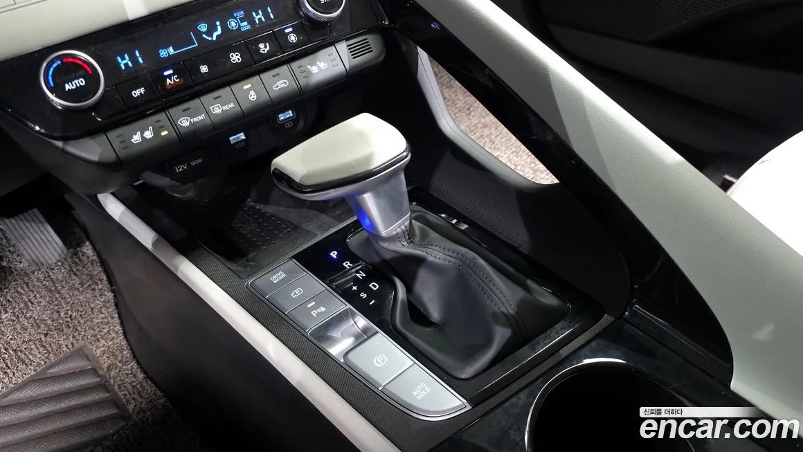 Hyundai AVANTE — фото 9