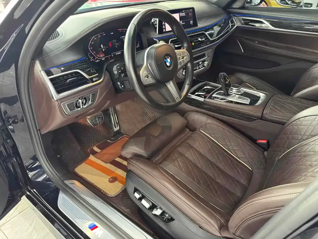 BMW 7 Series 2022 из CN, фото 9