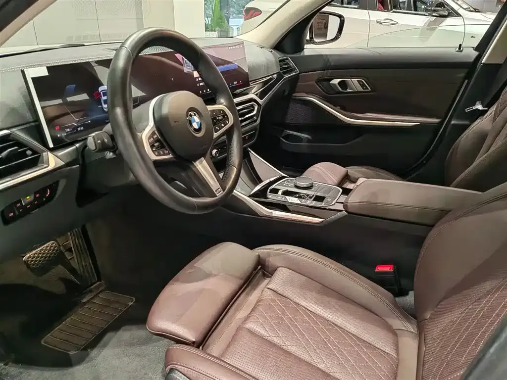 BMW 3 Series 2024 из CN, фото 7