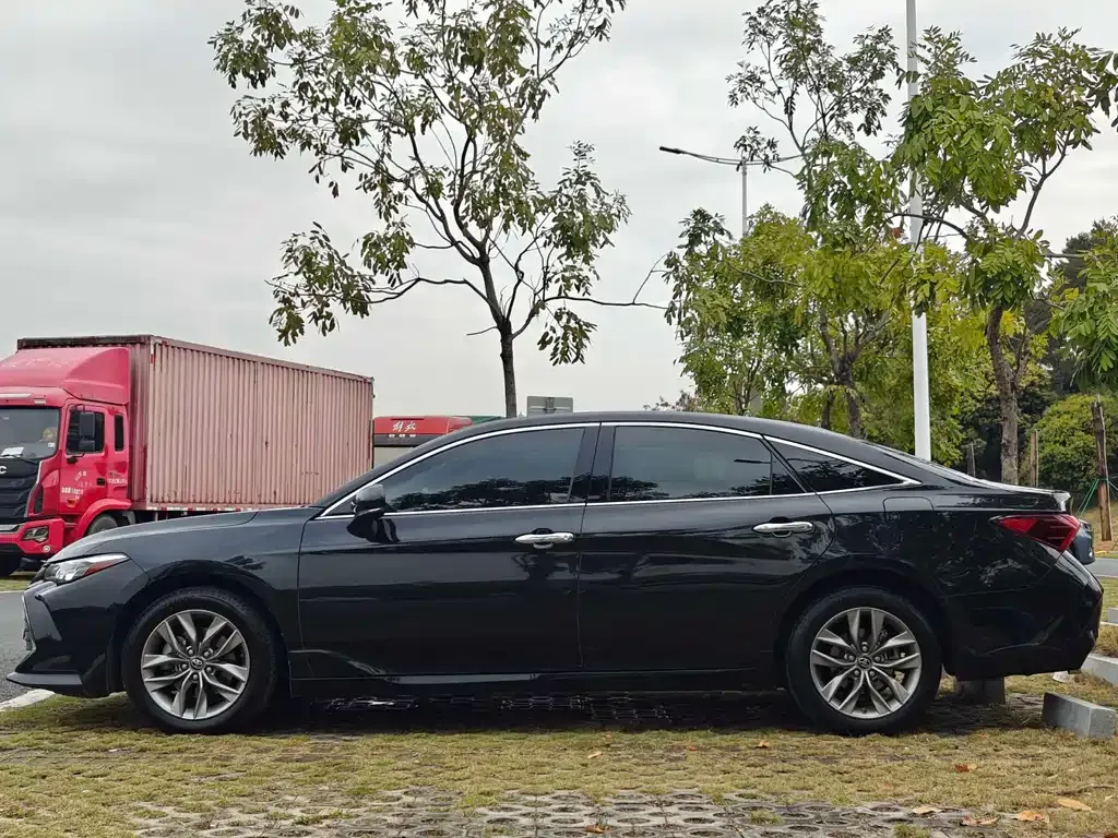Toyota Avalon 2022 из CN, фото 4