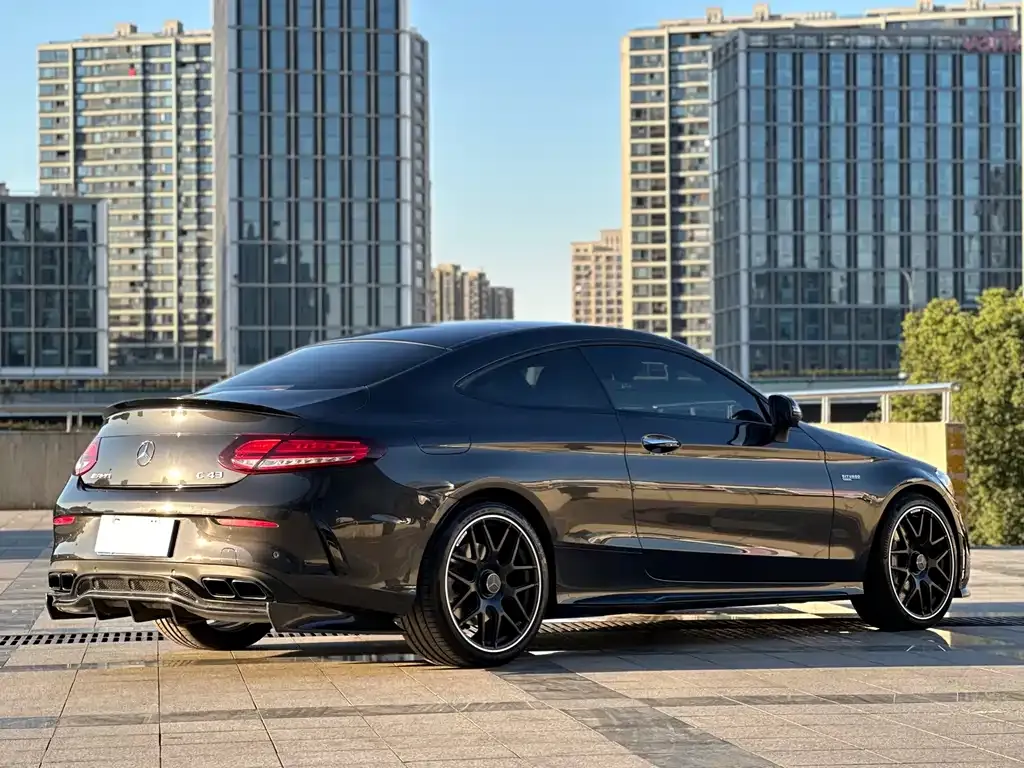 Mercedes-Benz C-Class AMG — фото 5