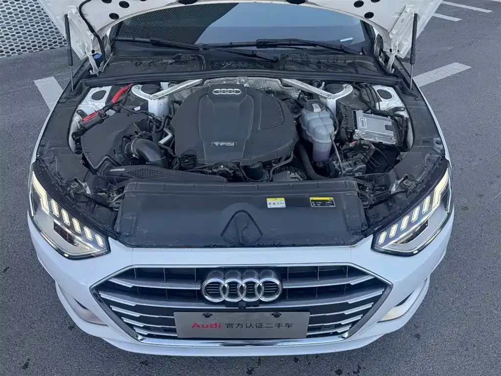 Audi A4L 2022 из CN, фото 5