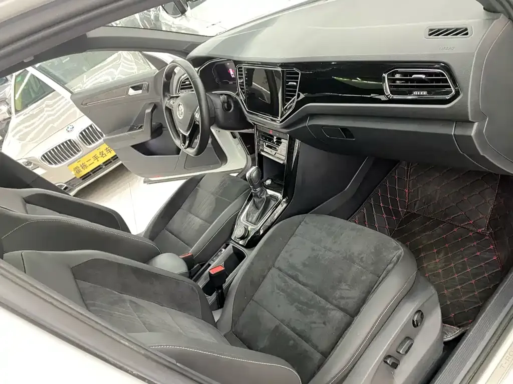 Volkswagen T-Roc 2021 из CN, фото 10