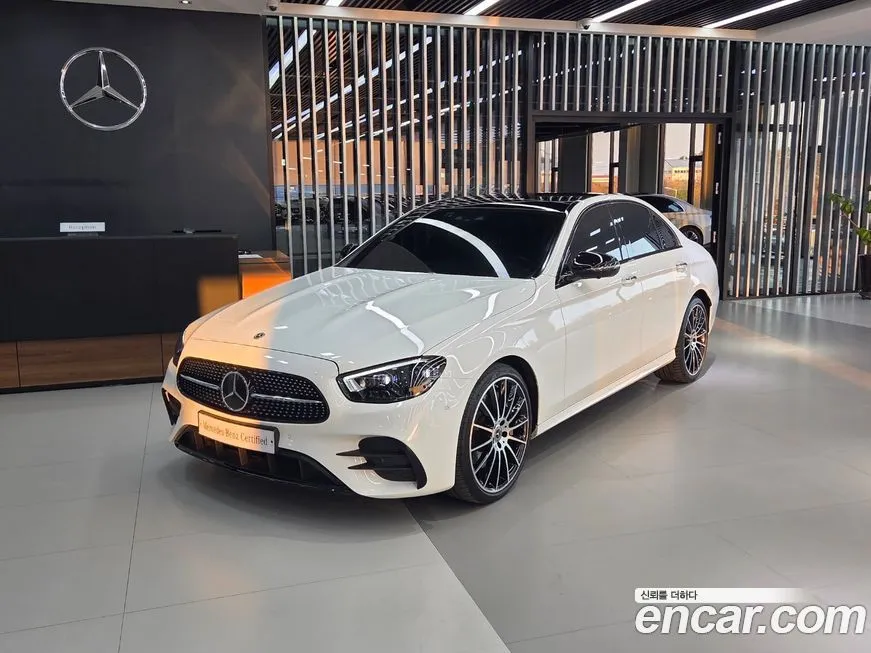 Mercedes-Benz E-Class — фото 1
